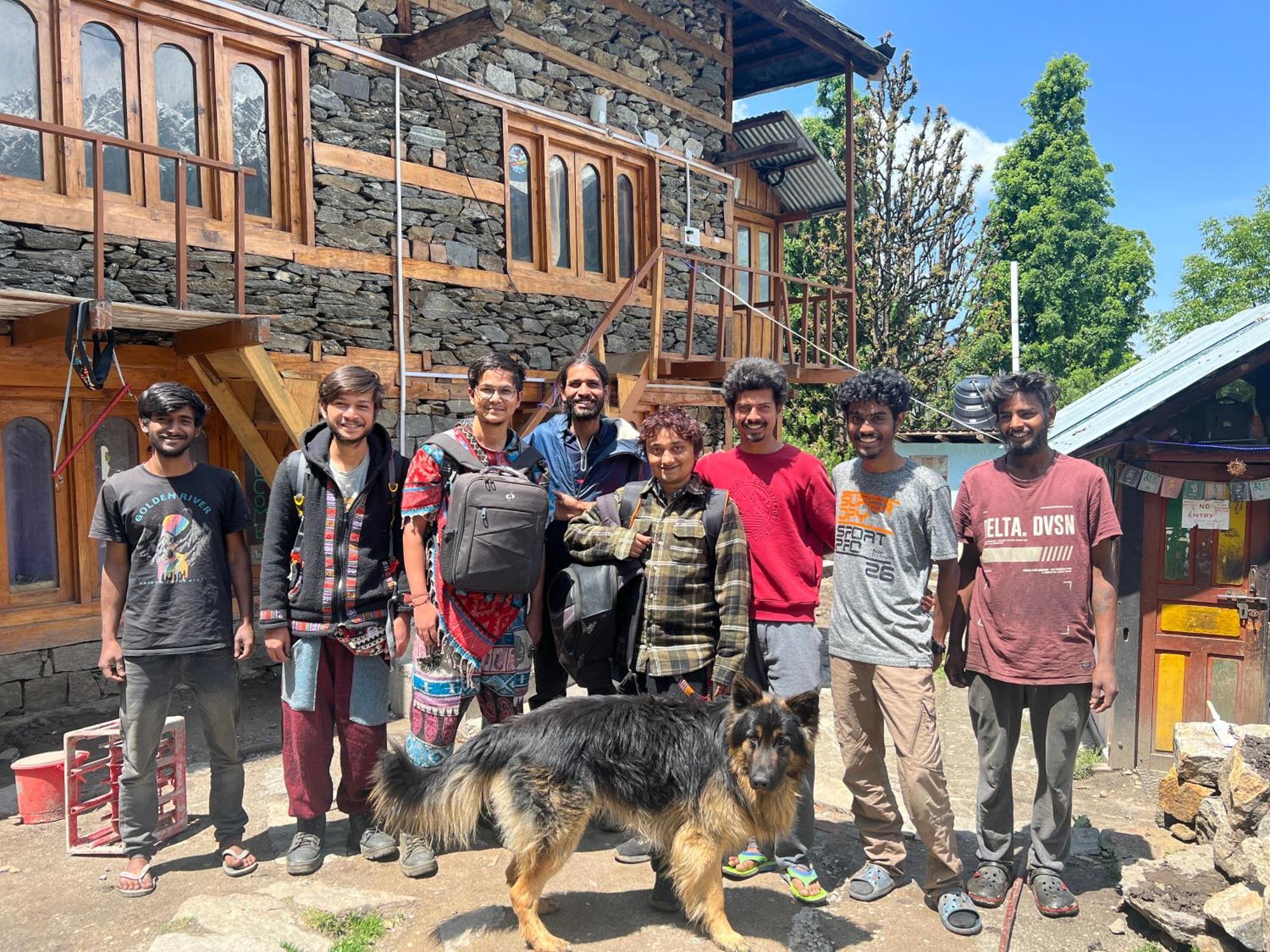 Old Brahma Homestay Kalgha Kültér fotó