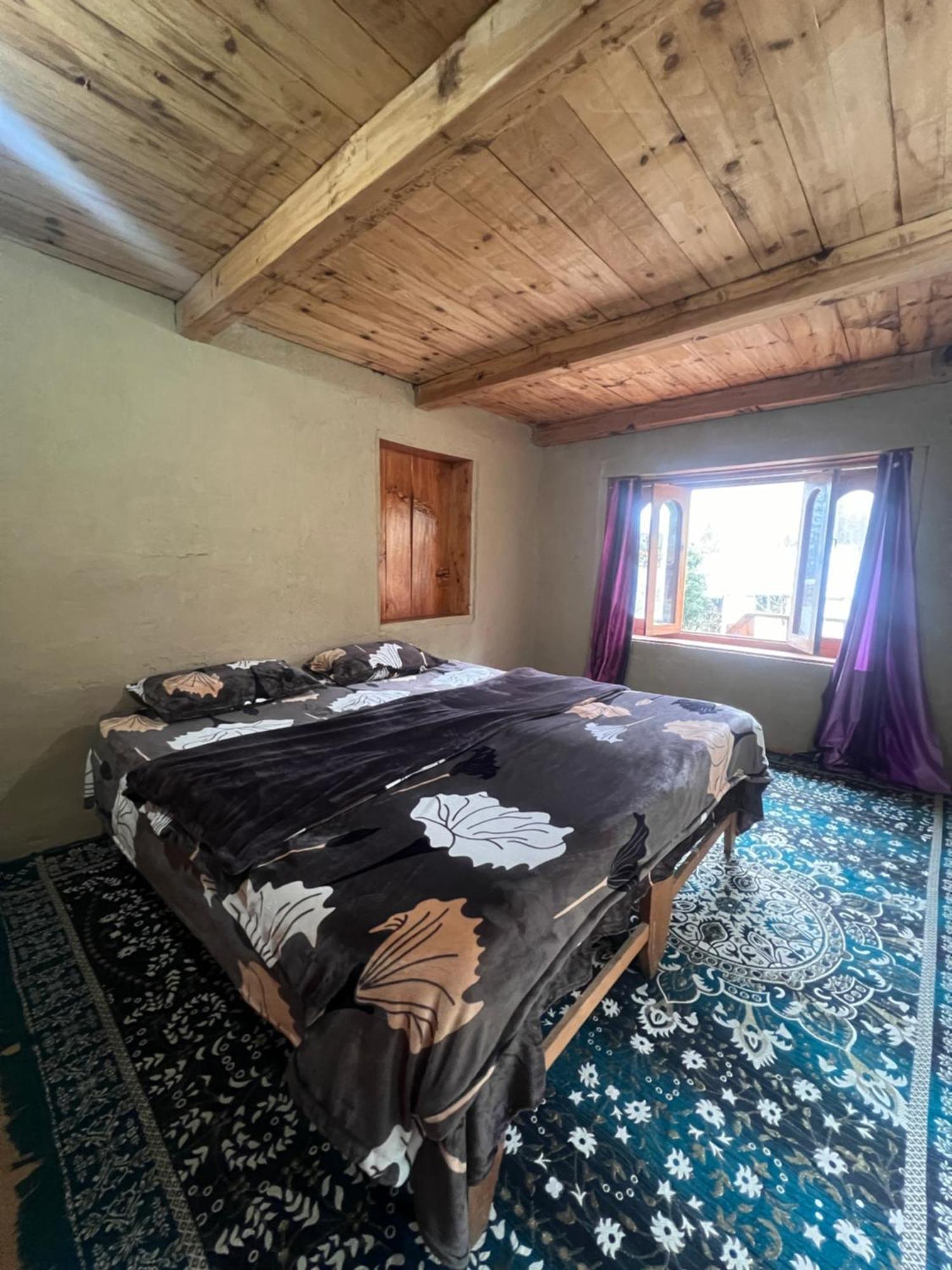 Old Brahma Homestay Kalgha Kültér fotó
