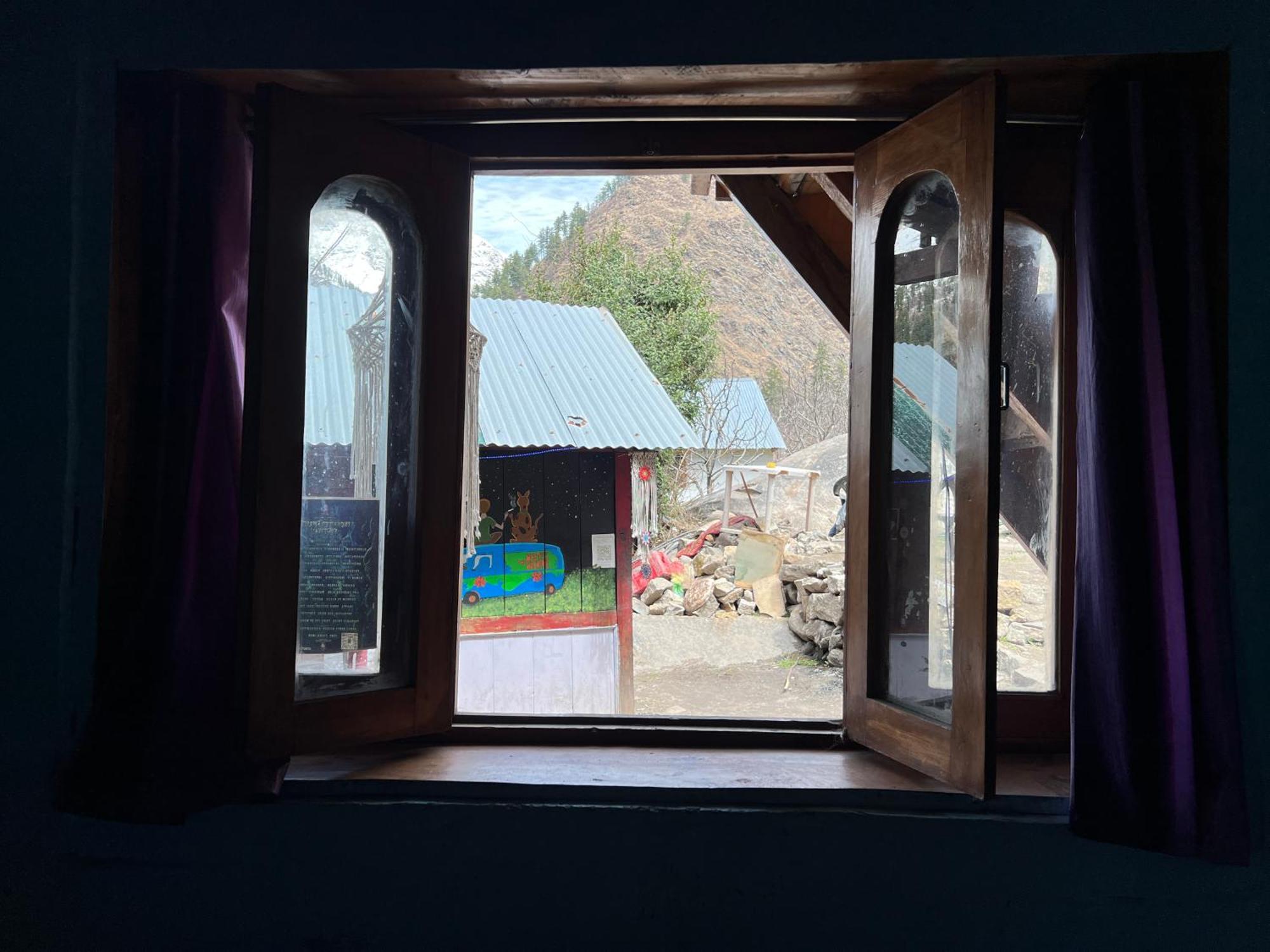 Old Brahma Homestay Kalgha Kültér fotó