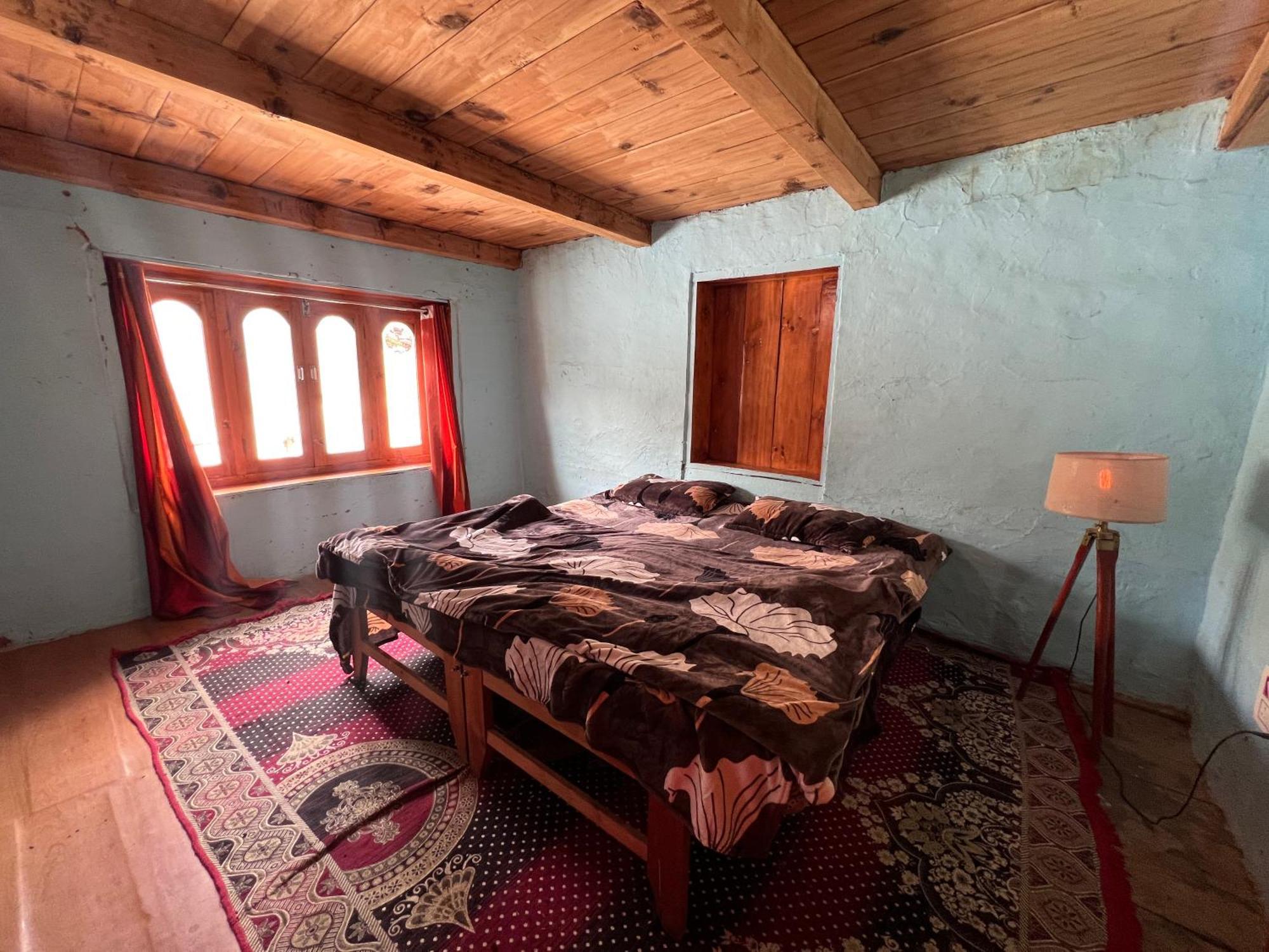 Old Brahma Homestay Kalgha Kültér fotó