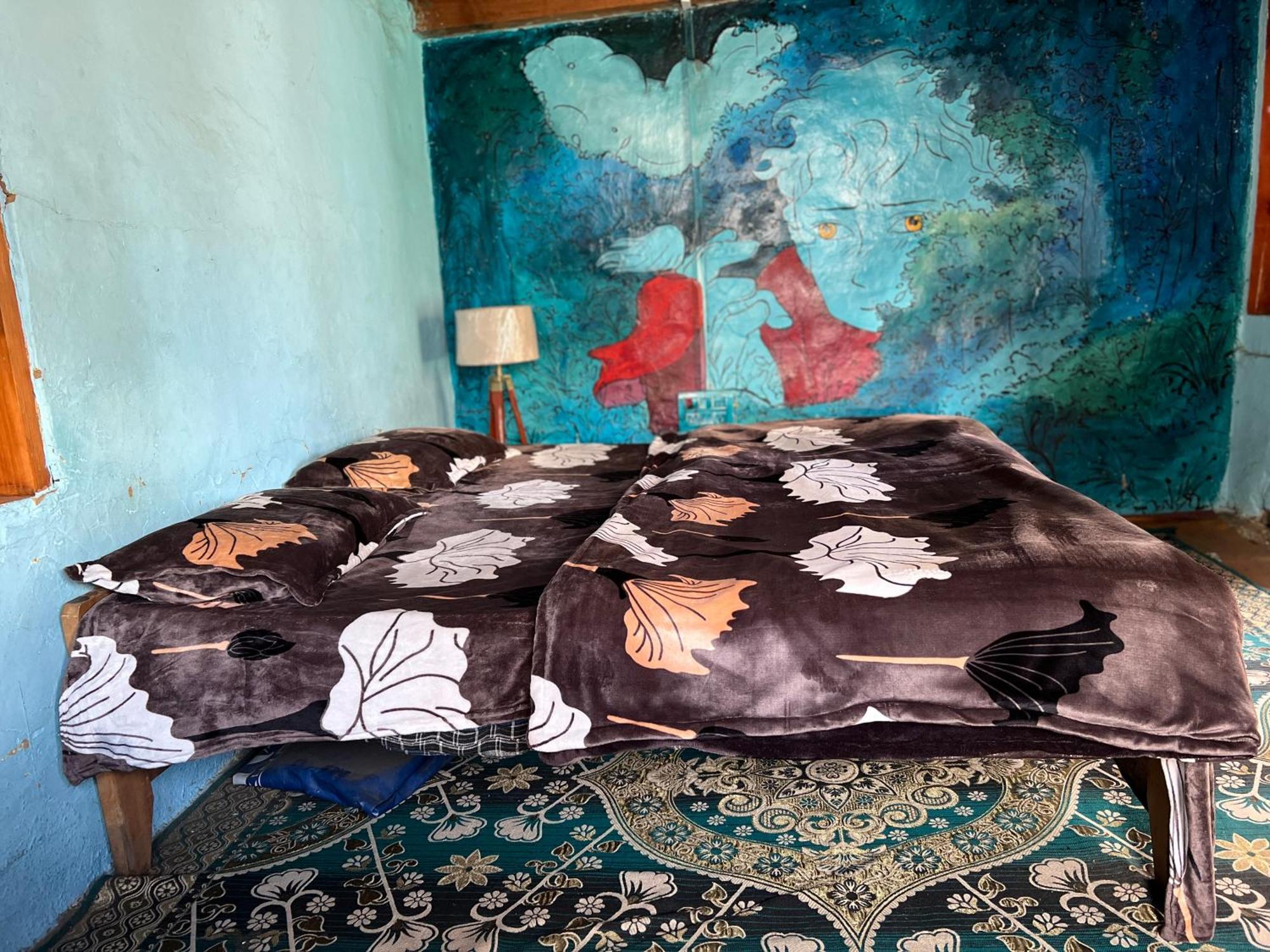 Old Brahma Homestay Kalgha Kültér fotó