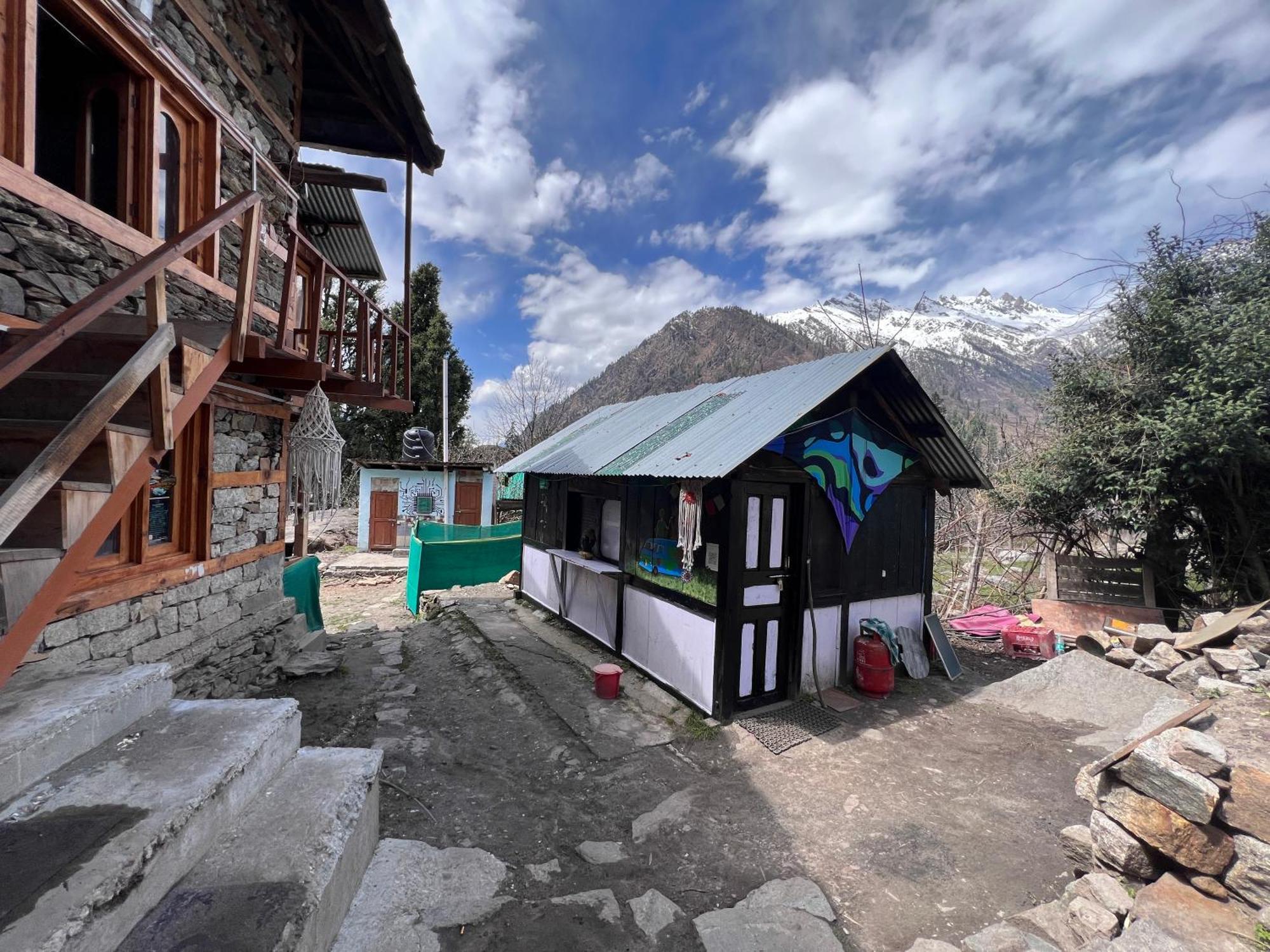 Old Brahma Homestay Kalgha Kültér fotó