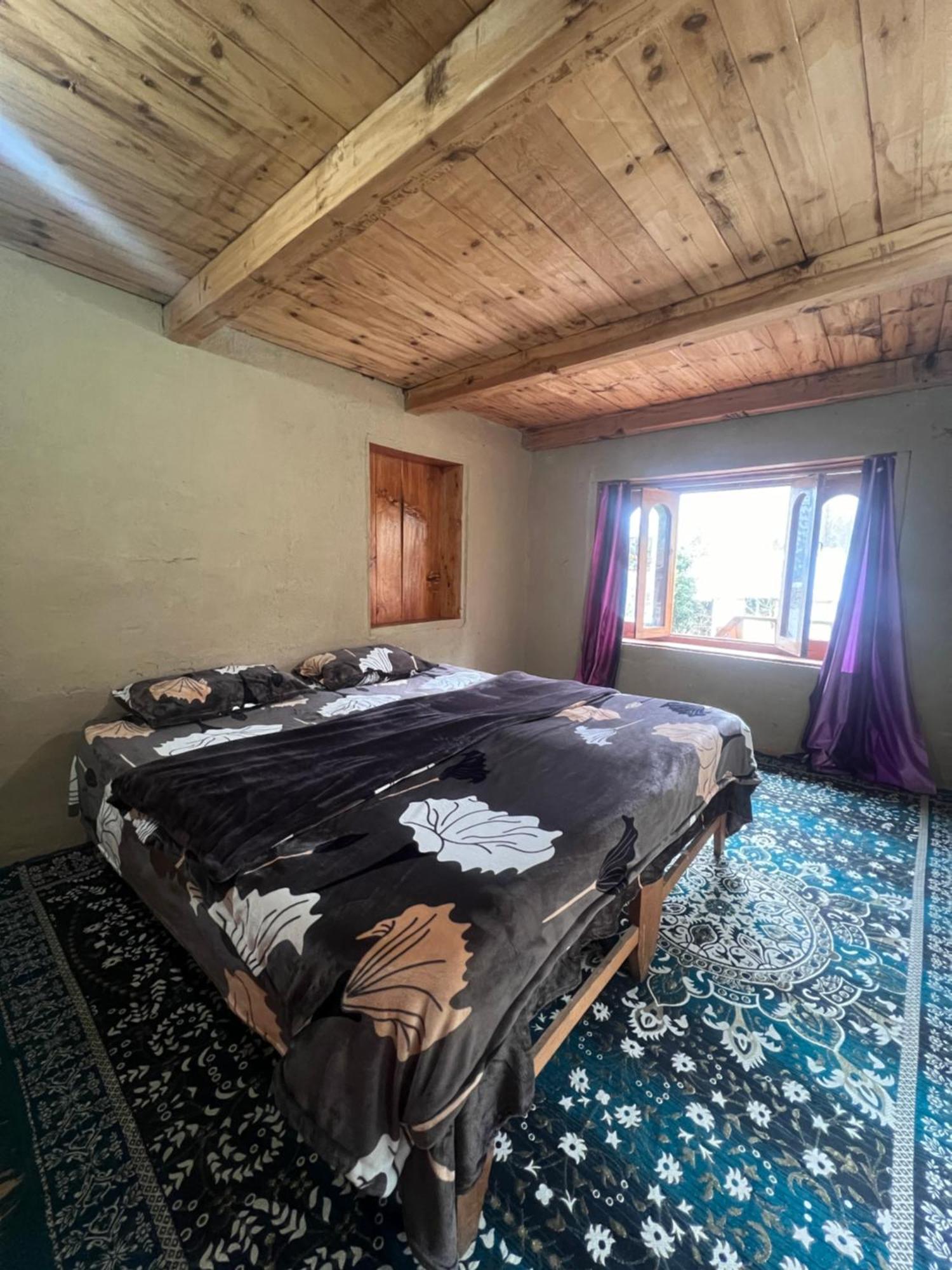 Old Brahma Homestay Kalgha Kültér fotó